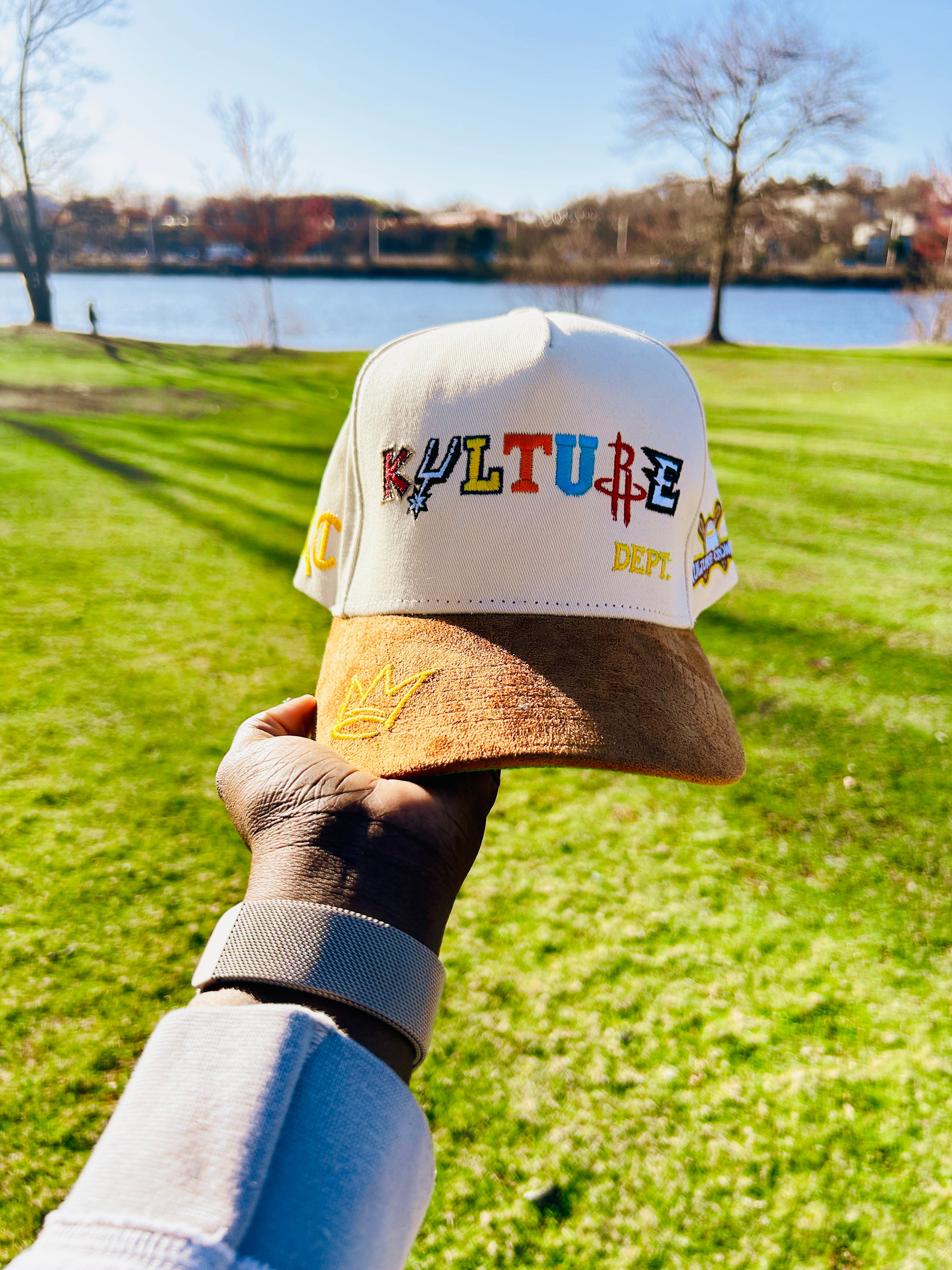 Kulture Snapback “Cream”